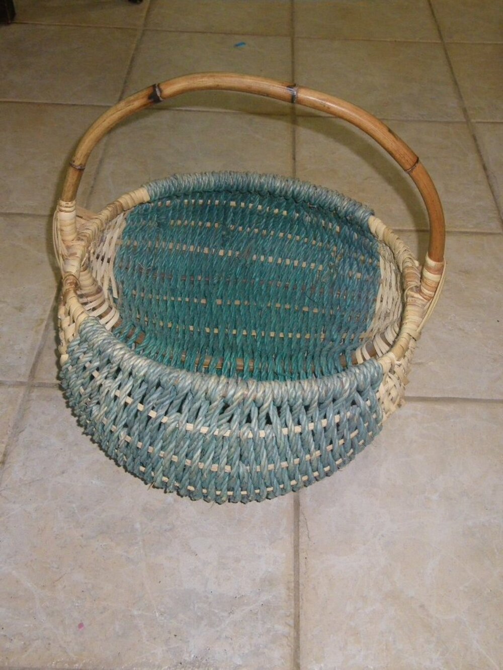 Vintage Very Large Hand Made Wicker Basket w/ Handle